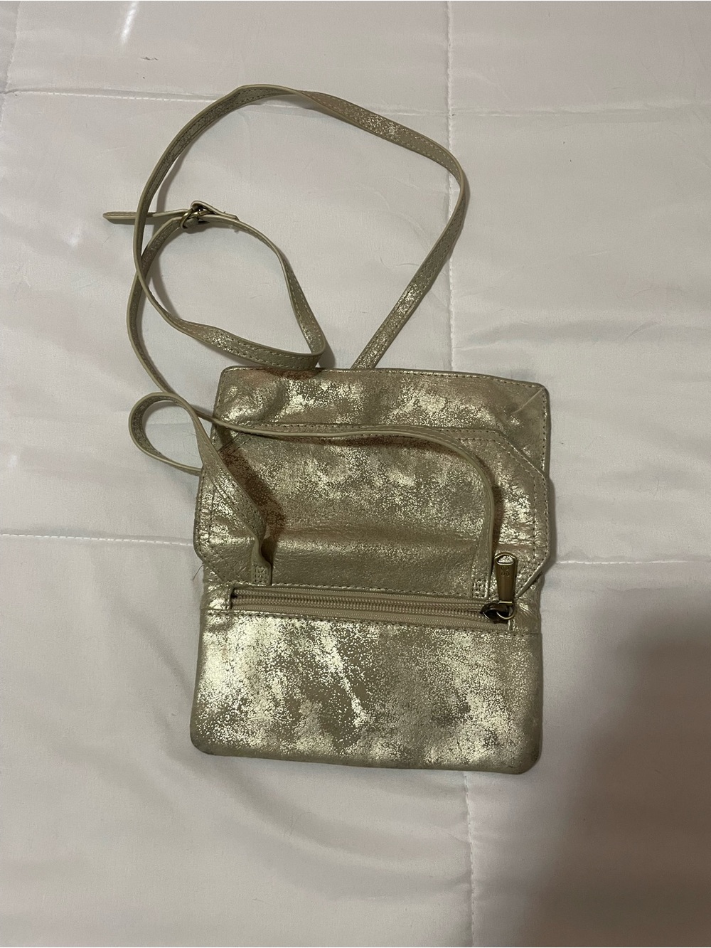 HOBO Metallic Gold Crossbody Wallet - Picture 4 of 4